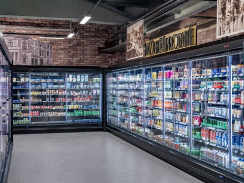 Mopro-Abteilung: transparente HAUSER REMETA-Kühlregale